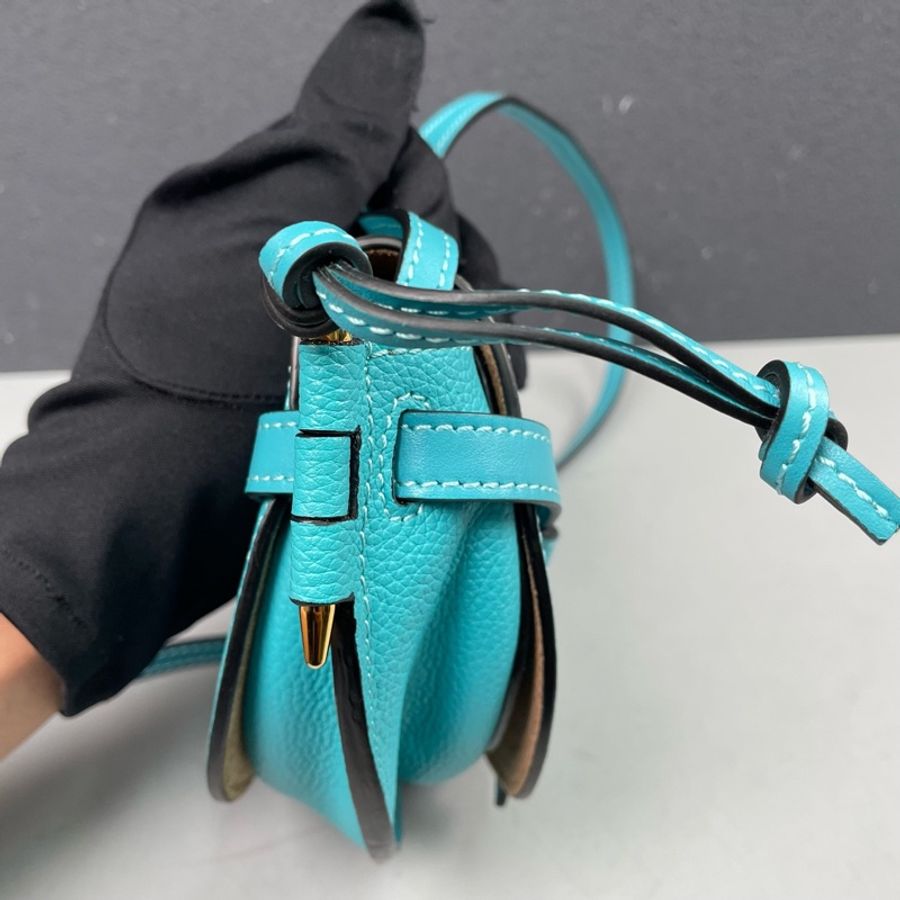 Loewe羅意威 湖水藍全皮迷你gate馬鞍包-10