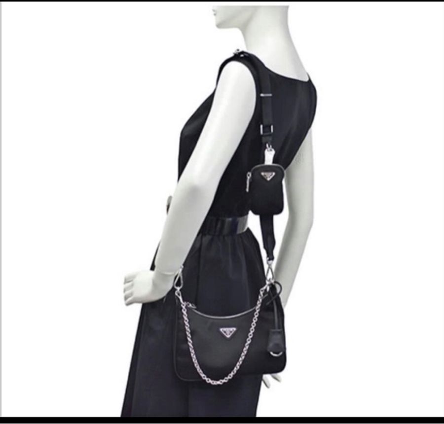 私物-PRADA TESSUTP三角板LOGO斜背包hobo-6