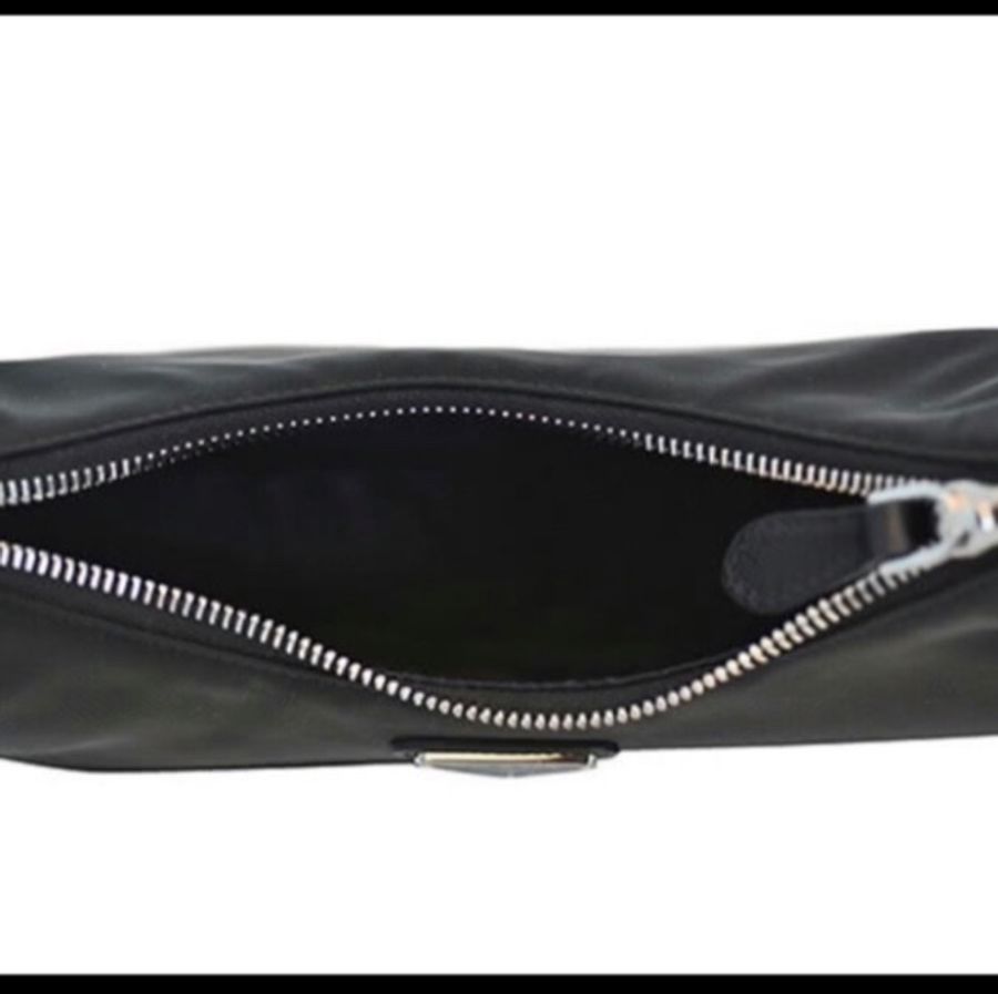 私物-PRADA TESSUTP三角板LOGO斜背包hobo-13