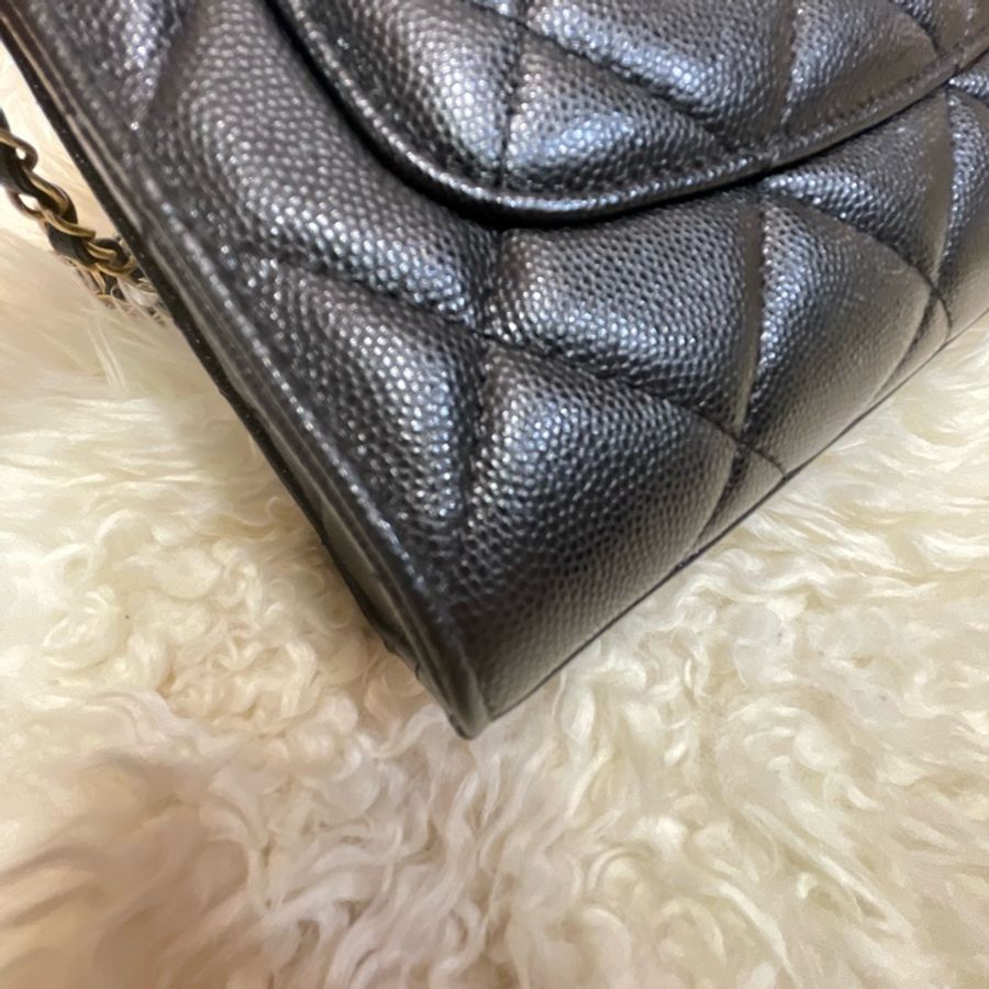 Chanel 晶片牛皮錬帶手挽包-4