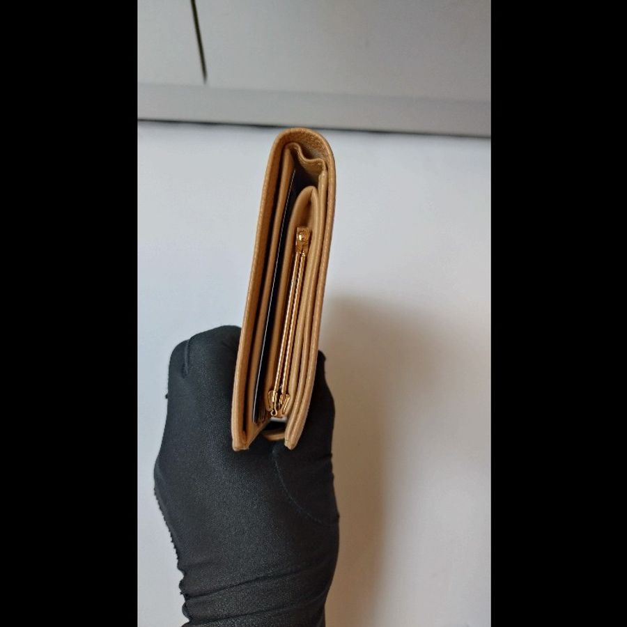 Chanel 駝色荔枝皮皮釦中夾-7