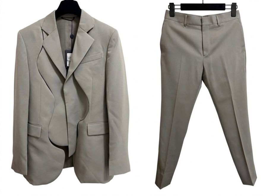 Louis Vuitton sculptural jacket and pants set 西裝 46/40-1