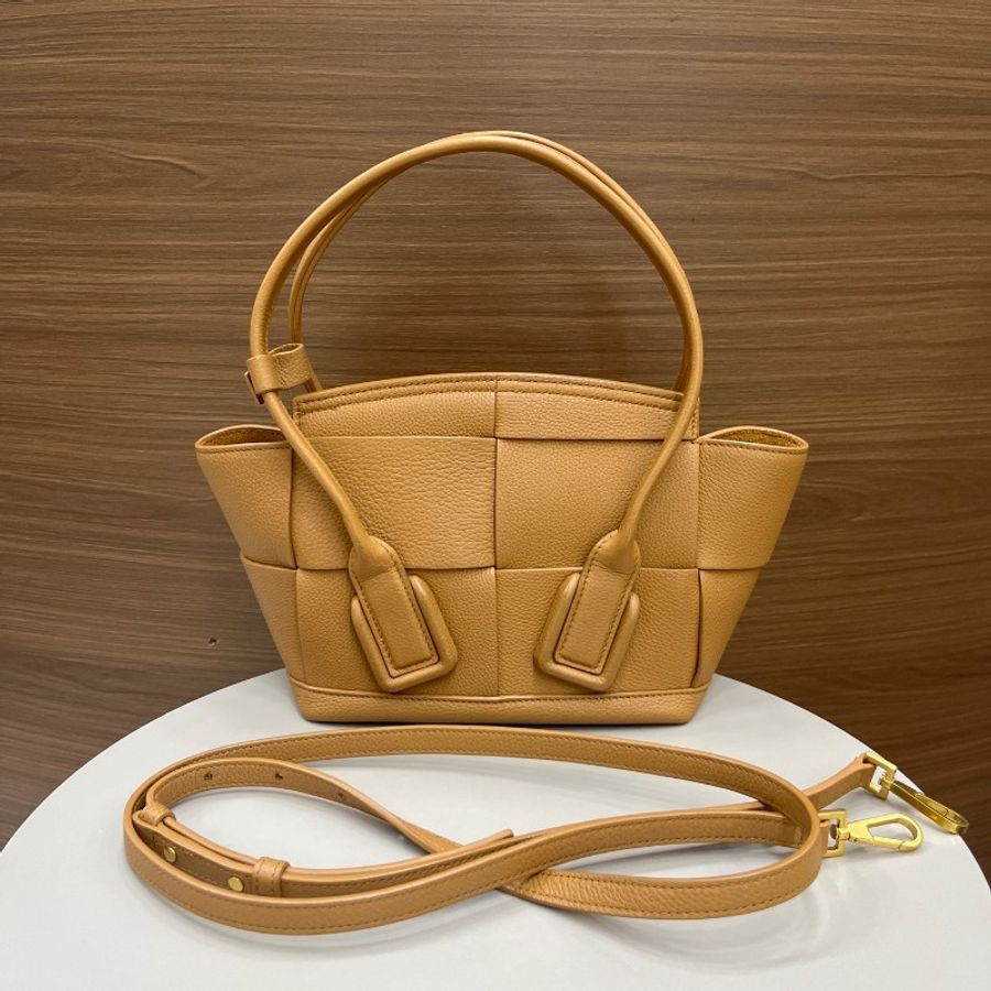 BV葆蝶家|Arco mini托特 棕se-1
