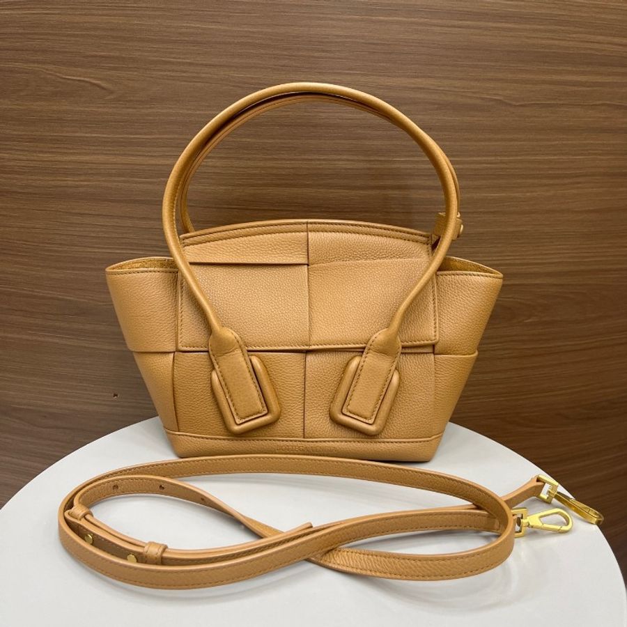BV葆蝶家|Arco mini托特 棕se-2
