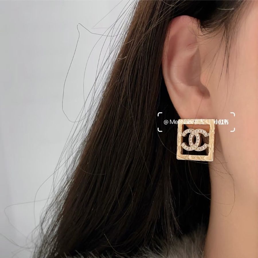 莉亞精品♡Chanel 雙C水鑽方塊格紋 耳環 二手-1