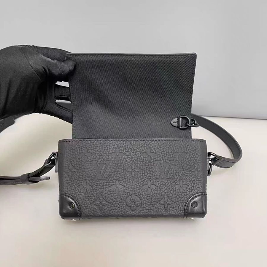 🌷芯片款!Louis Vuitton LV Soft Trunk 老花全皮壓紋黑武士 盒子包 迷你-4