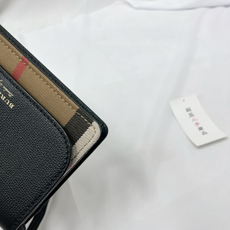 莉亞精品♡Burberry格紋 WOC 黑 二手-9