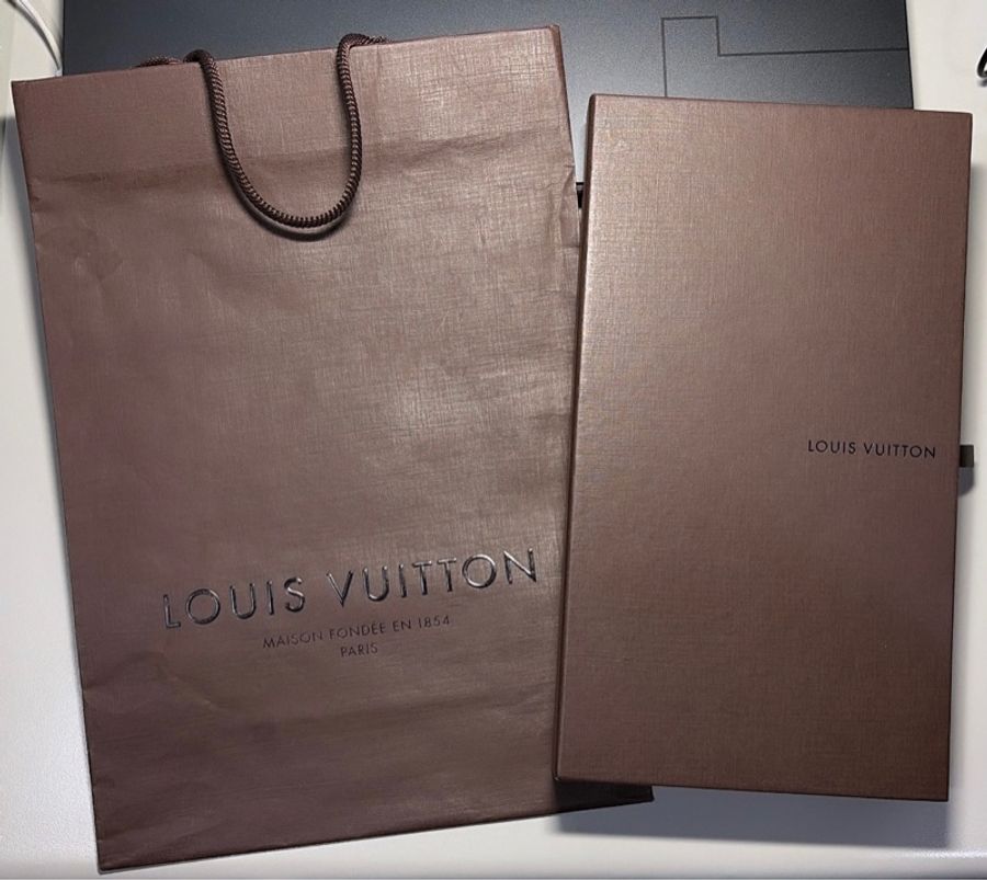 Louis Vuitton LV 村上隆 白色33彩 對開雙拉鍊長夾/皮夾-3