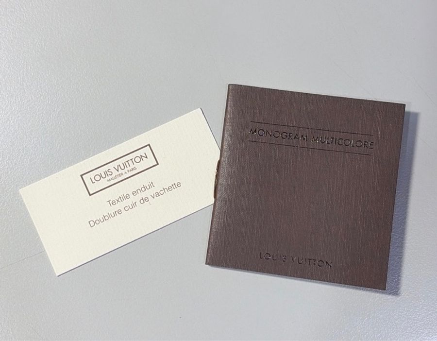 Louis Vuitton LV 村上隆 白色33彩 對開雙拉鍊長夾/皮夾-4