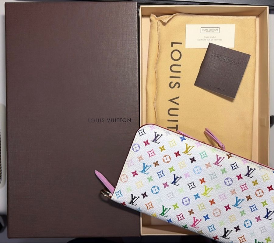 Louis Vuitton LV 村上隆 白色33彩 對開雙拉鍊長夾/皮夾-11