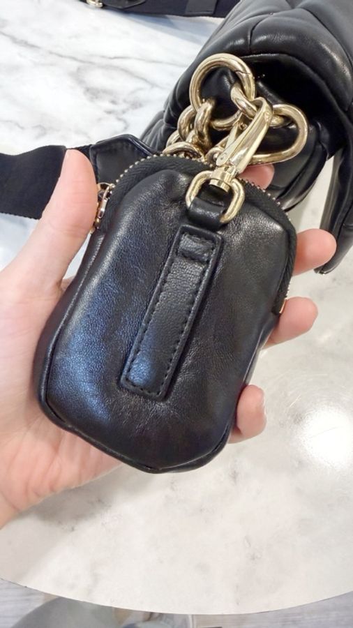 Prada 黑納帕羊皮銀釦三合一斜背包-15