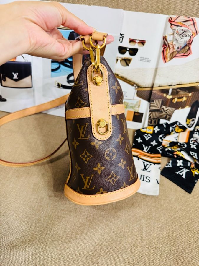 LV Duffle M43587 薯條包,手提、斜背包-4
