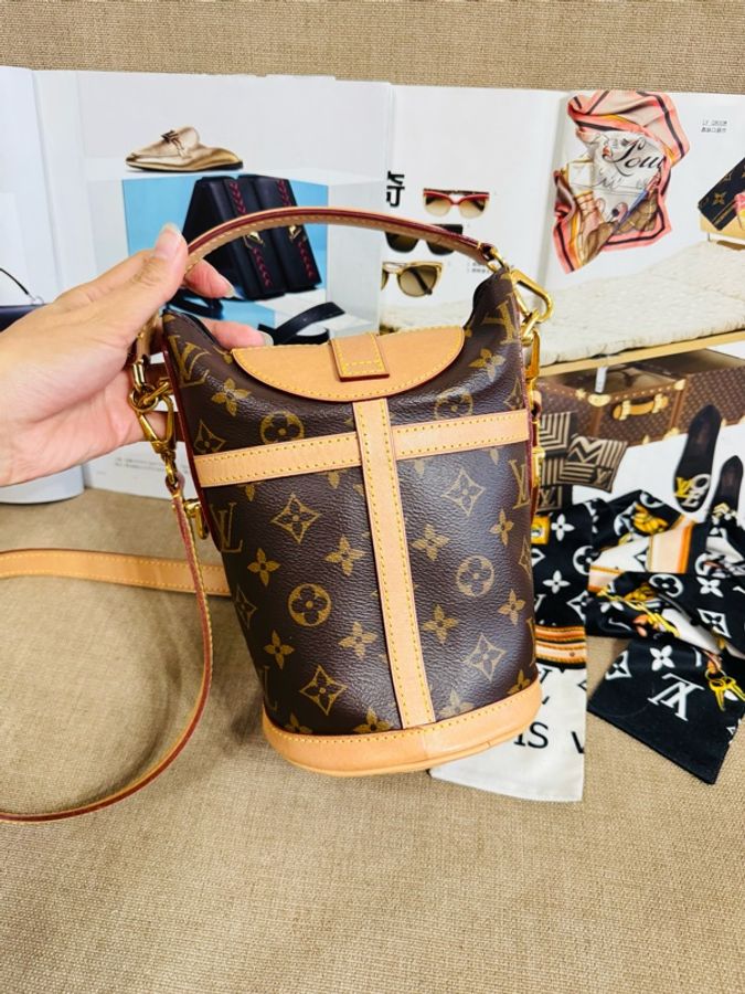 LV Duffle M43587 薯條包,手提、斜背包-6