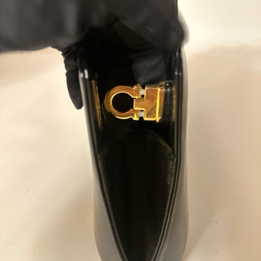 ferragamo Wanda eastwest-7