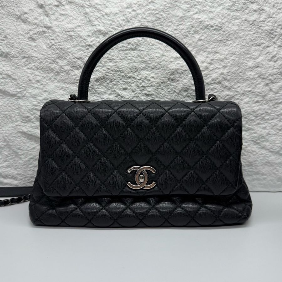CHANEL 香奈兒 Coco Handle 復古銀扣 黑色荔枝紋牛皮手提單肩包 中號 22開 尺寸:28*11*17cm 配件:無。-0