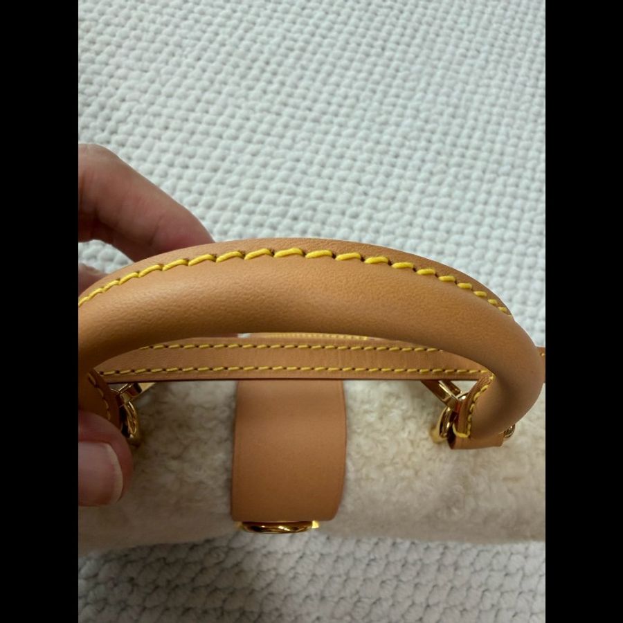 LV 毛毛鎖頭包~單包-4