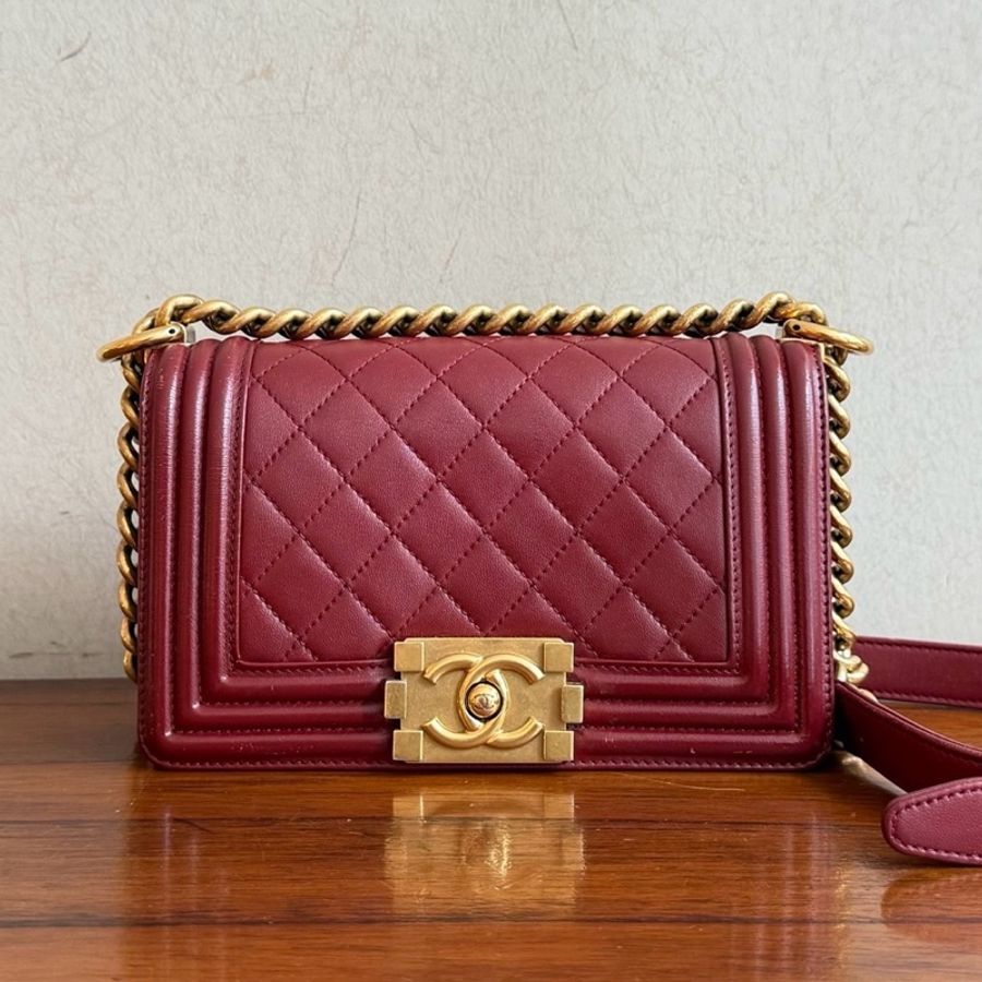 香奈兒Chanel 酒紅金扣leboy小號,19開-0