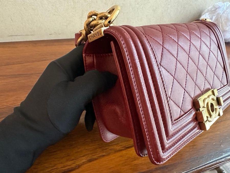 香奈兒Chanel 酒紅金扣leboy小號,19開-6