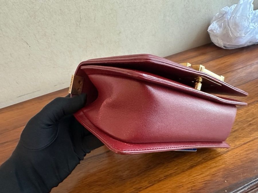 香奈兒Chanel 酒紅金扣leboy小號,19開-9