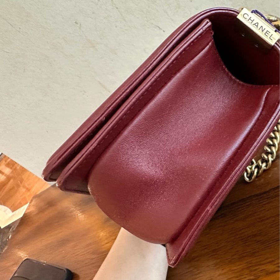 香奈兒Chanel 酒紅金扣leboy小號,19開-18