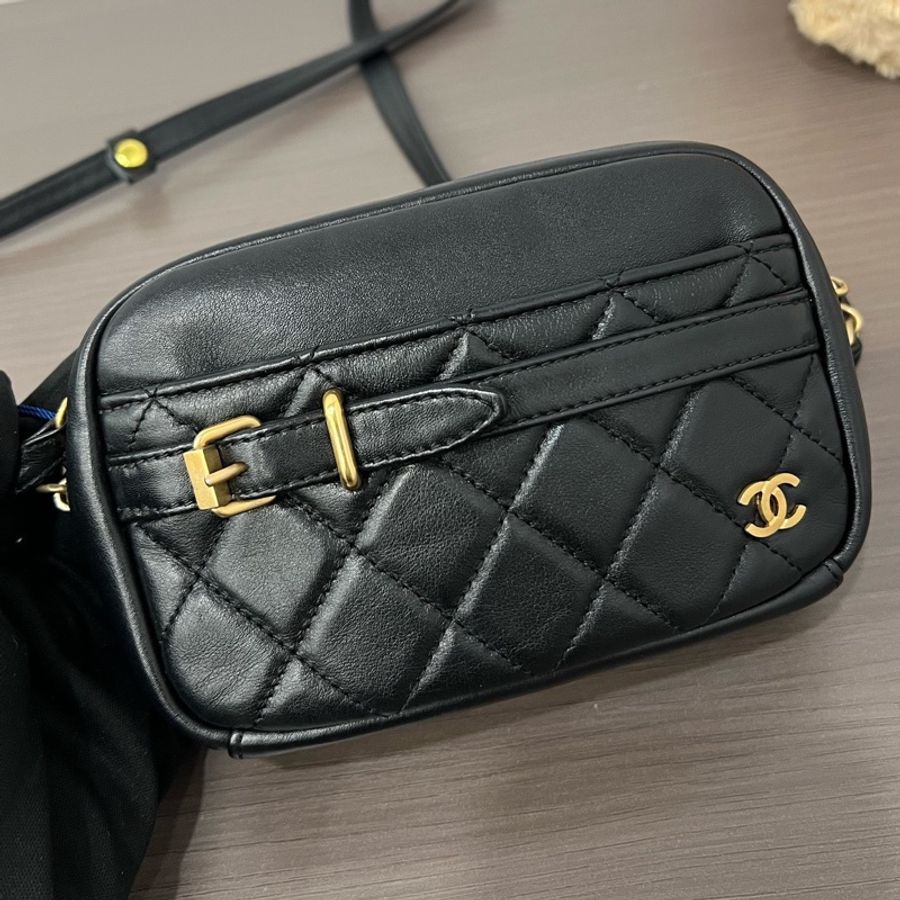 Chanel 香奈兒 黑金迷你相機包 26開無卡 16*12-1