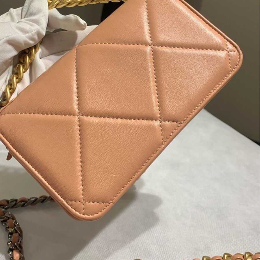 99新Chanel 香奈兒 19 bag woc mini 金扣 焦糖色羊皮 芯片款-10