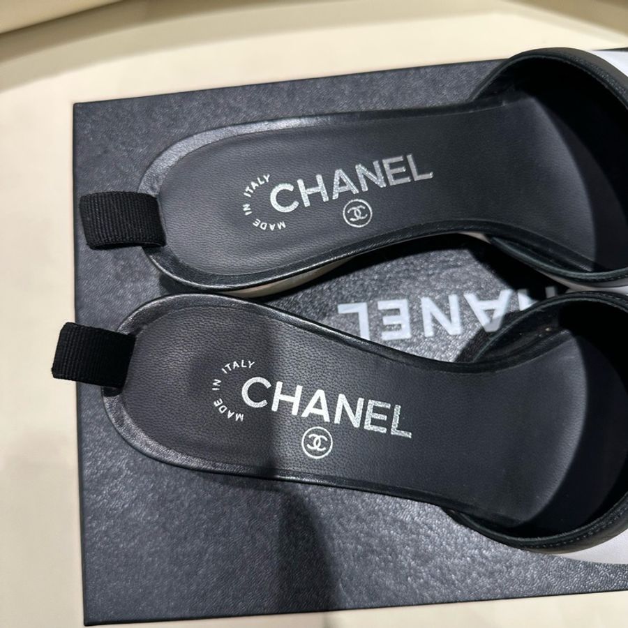 Chanel 香奈兒 黑白拼色字母拼皮水晶跟涼鞋 涼拖 38.5碼 配塵袋-2