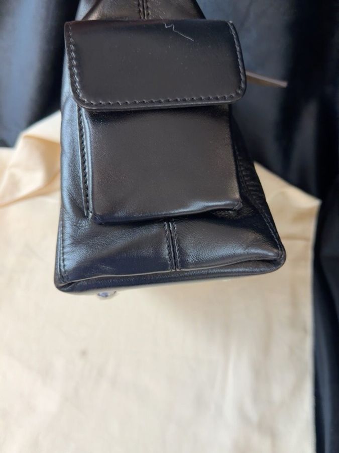 LV路易威登 Carryall 黑武士小號 黑色羊皮 芯片款-8