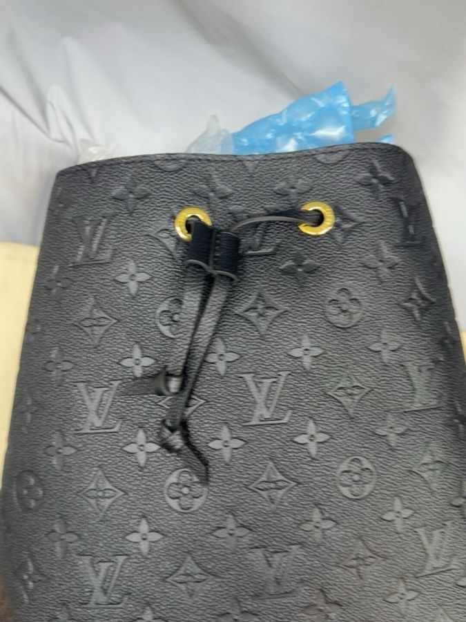 LV NeoNoe水桶包 黑色壓紋 全新未使用 帶膜-1