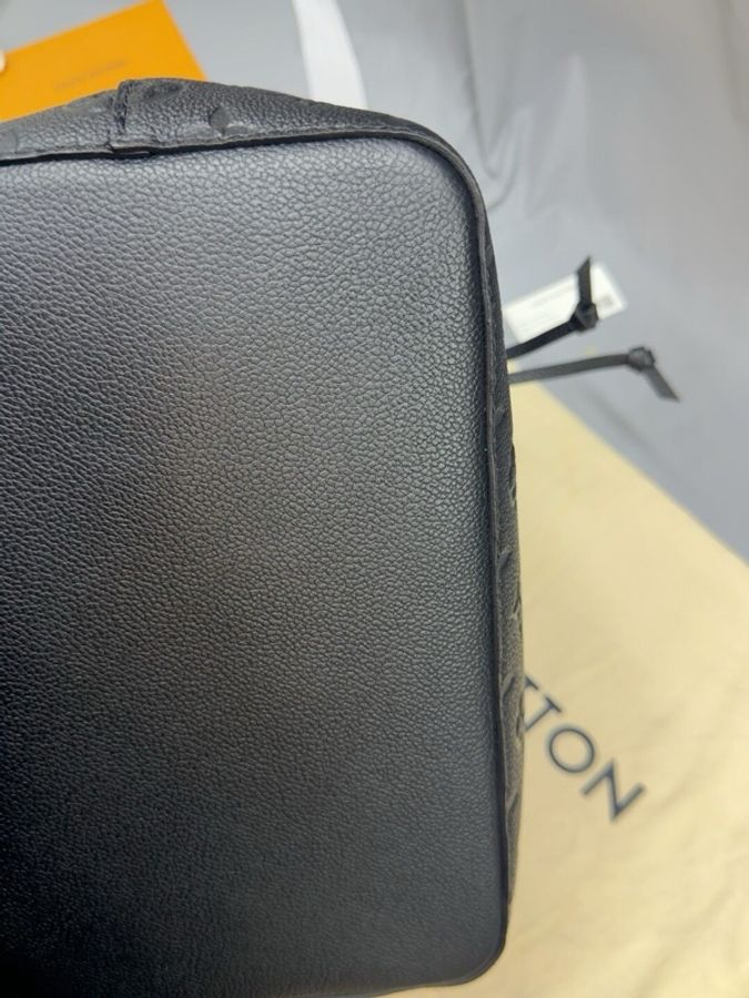 LV NeoNoe水桶包 黑色壓紋 全新未使用 帶膜-8
