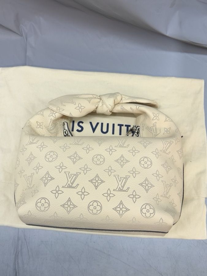 Louis Vuitton路易威登 Why Knot 月光女神蝴蝶結包-0