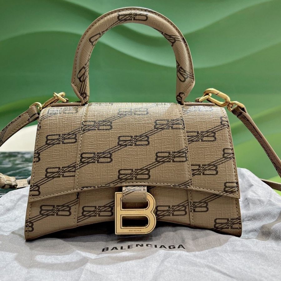 巴黎世家 Balenciaga BB 長18.8 x 高13.0 x 寬7.9-0