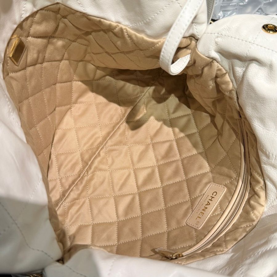 全新全配🤍#香奈兒 #22bag #白底黑字小號 #晶片款-8