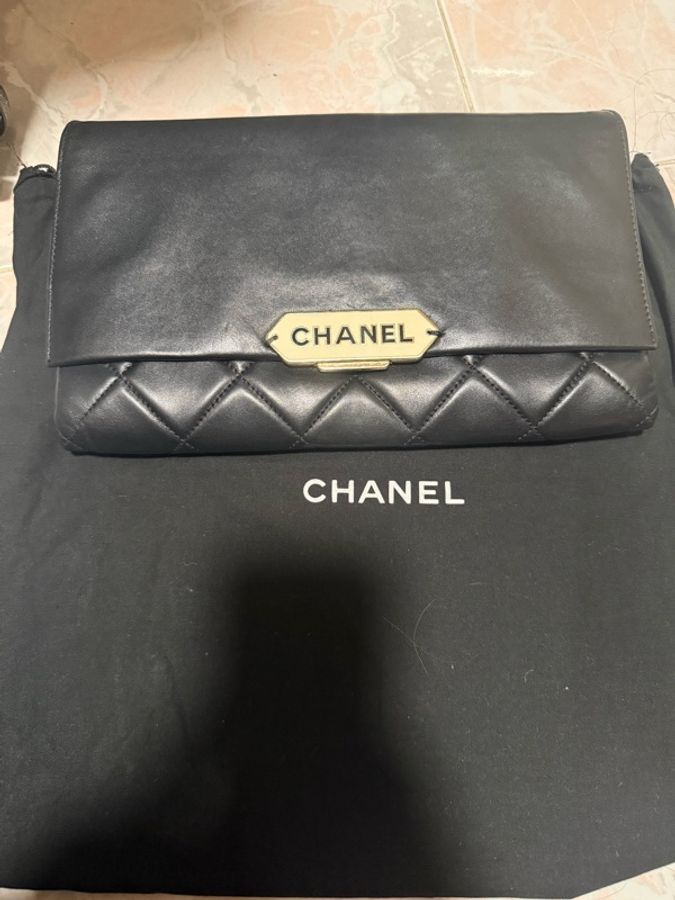 Chanel 搪瓷扣單肩包-0