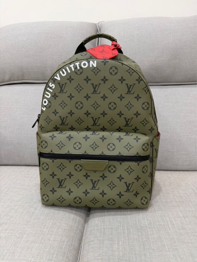 LV Discovery 雙肩包 後背包 軍綠色-0
