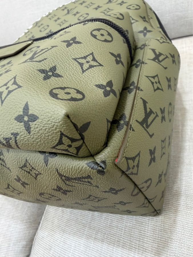 LV Discovery 雙肩包 後背包 軍綠色-11