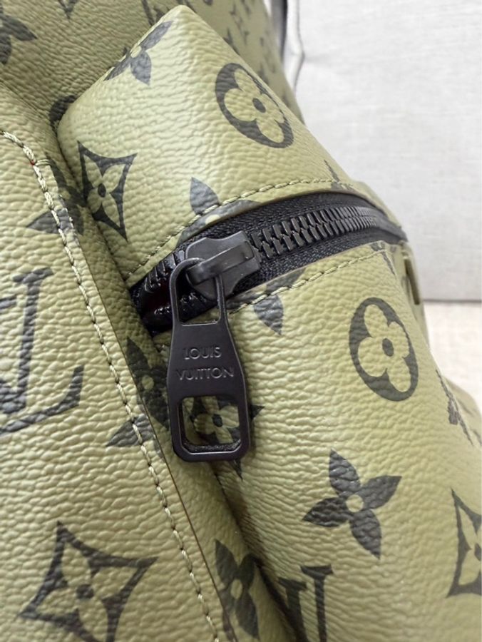 LV Discovery 雙肩包 後背包 軍綠色-19