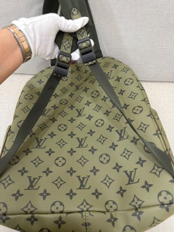 LV Discovery 雙肩包 後背包 軍綠色-26