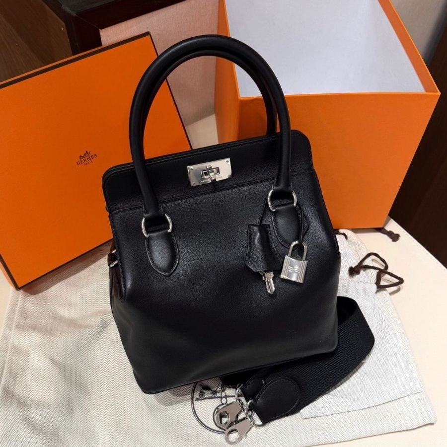 全新帶膜🖤#愛馬仕 #Toolbox20黑銀 #swift皮牛奶盒子 #手提單肩包 #全配-0
