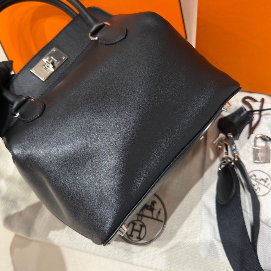 全新帶膜🖤#愛馬仕 #Toolbox20黑銀 #swift皮牛奶盒子 #手提單肩包 #全配-2
