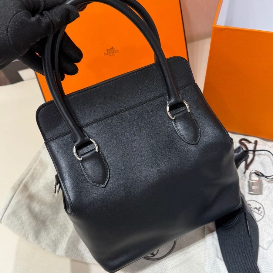 全新帶膜🖤#愛馬仕 #Toolbox20黑銀 #swift皮牛奶盒子 #手提單肩包 #全配-3