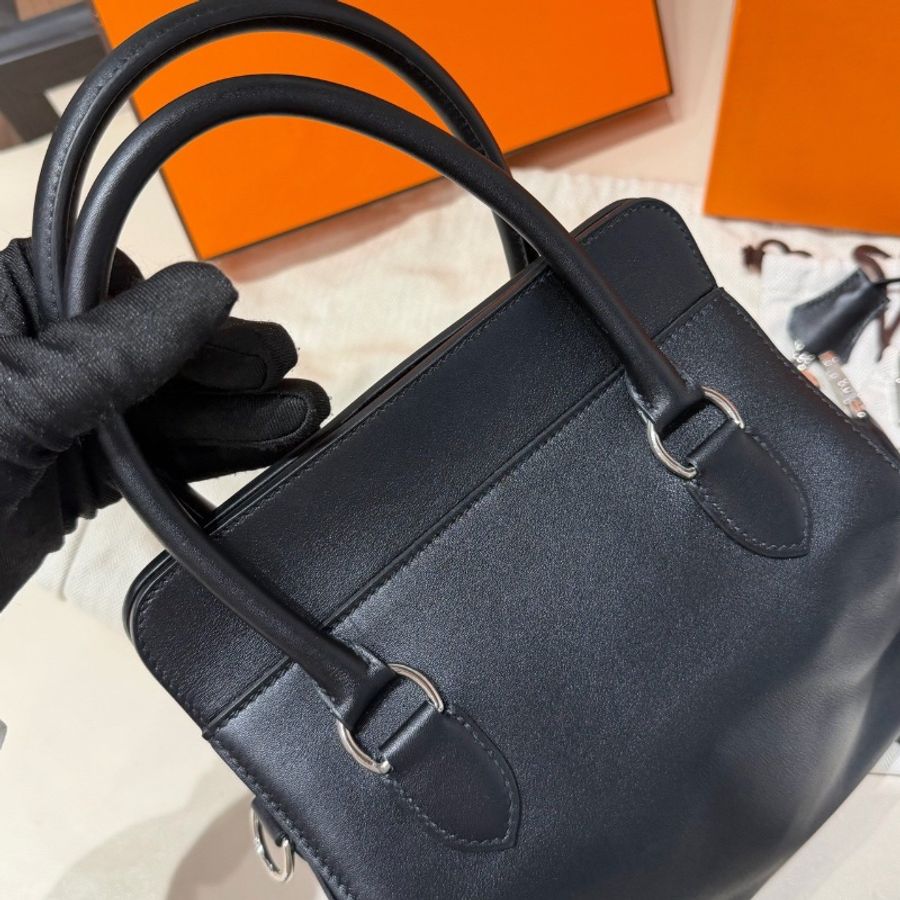 全新帶膜🖤#愛馬仕 #Toolbox20黑銀 #swift皮牛奶盒子 #手提單肩包 #全配-7