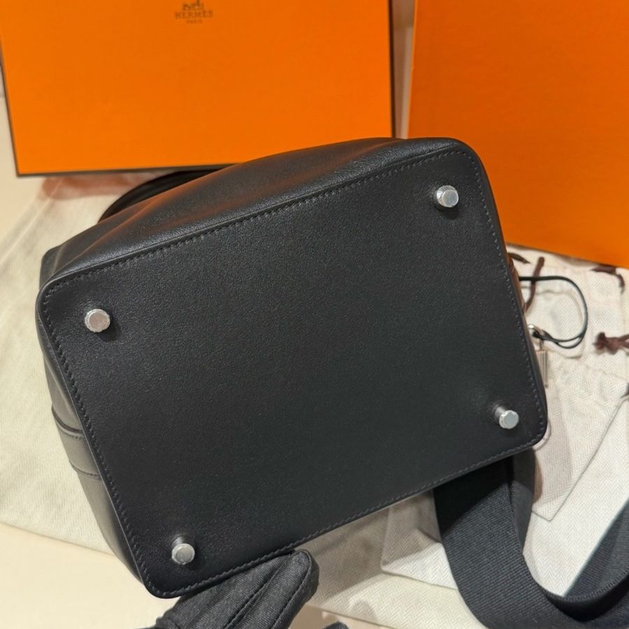 全新帶膜🖤#愛馬仕 #Toolbox20黑銀 #swift皮牛奶盒子 #手提單肩包 #全配-12
