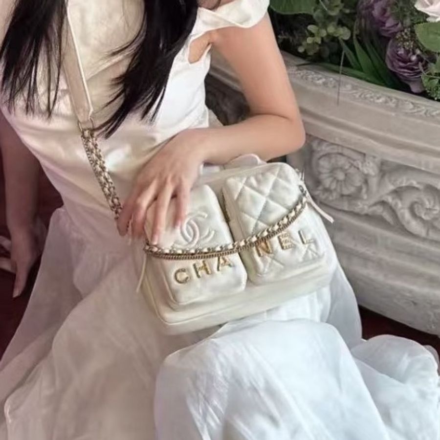 閒置全配🤍✨#香奈兒 #22C #炸藥包相機包 #白金牛皮 #晶片款-0