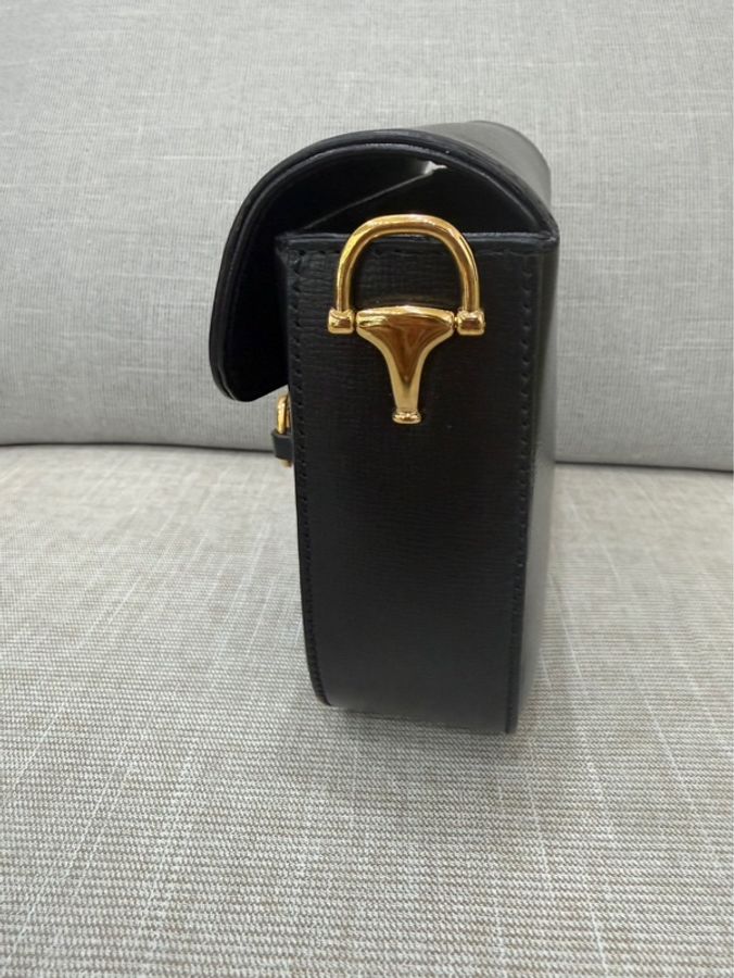 Gucci 經典黑色1955系列馬銜扣斜背包-10