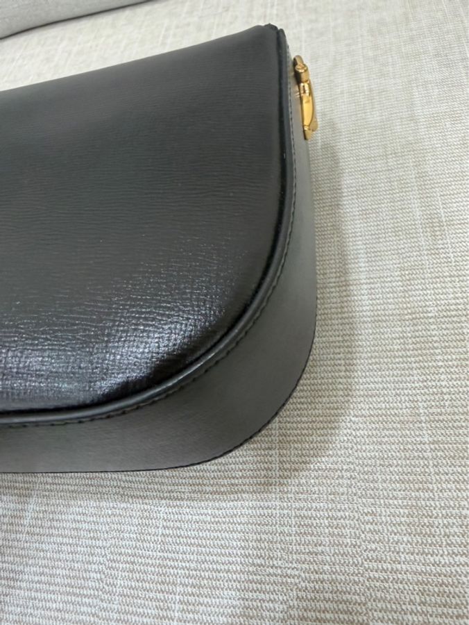 Gucci 經典黑色1955系列馬銜扣斜背包-13