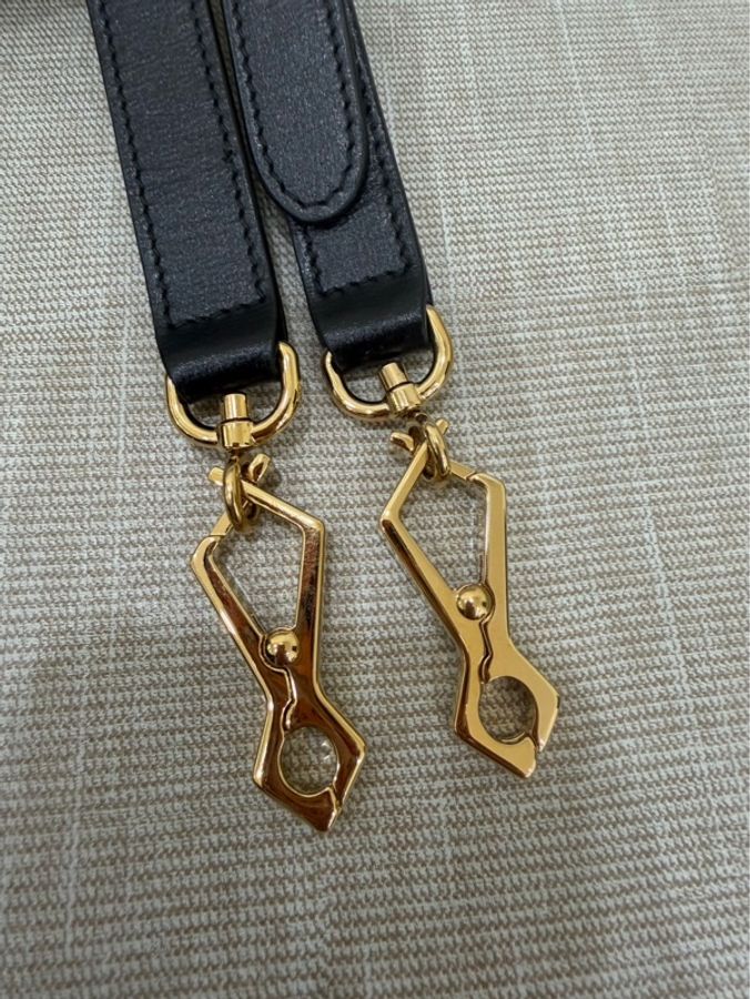 Gucci 經典黑色1955系列馬銜扣斜背包-27