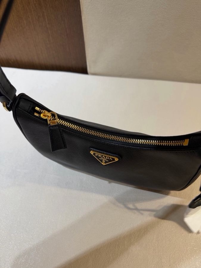 閒置 未使用 Prada/普拉達 全皮 hobo 皮肩帶可調節成單肩斜挎-5