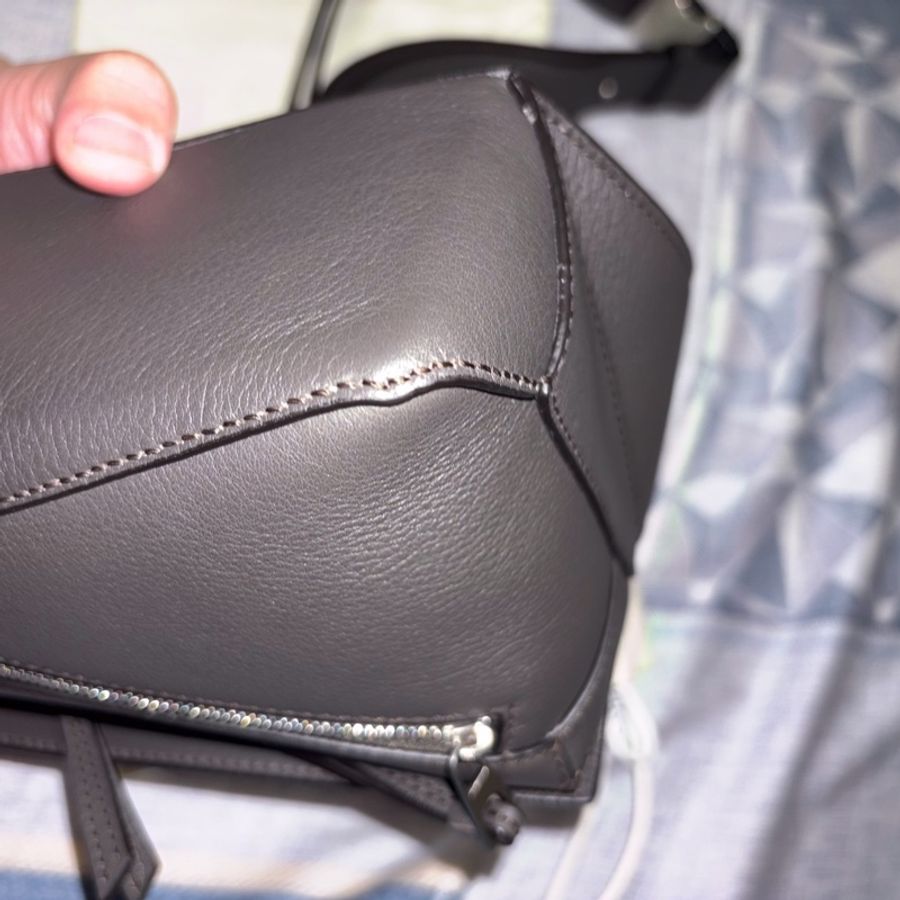 Loewe mini puzzle 腰包-11