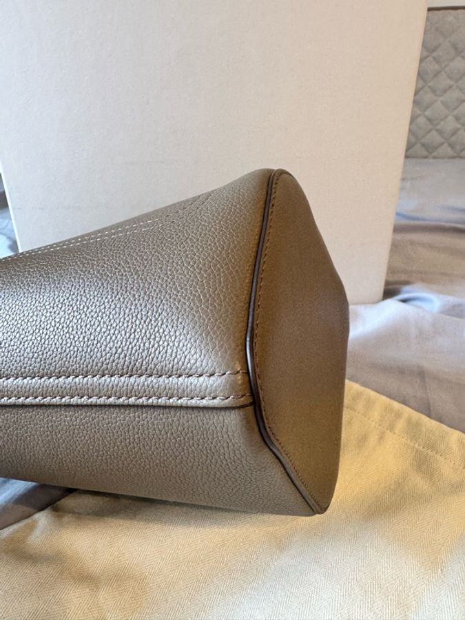 LOEWE Mini Pebble 水桶兩用包 肩背 手提-4